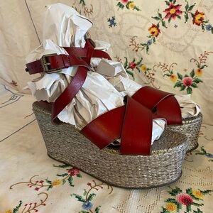 SOLD!! VINTAGE Y2K MOSSIMO RED LEATHER STRAPPY PLATFORM WEDGES